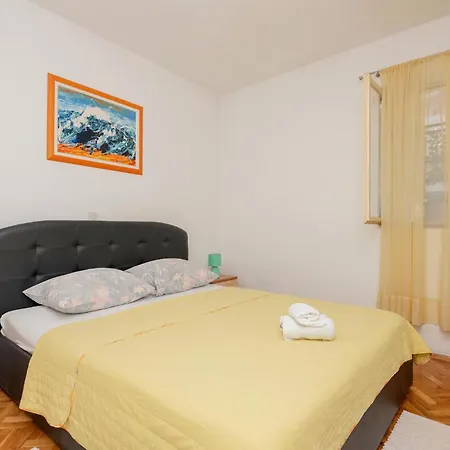 Zagrebacka * Makarska